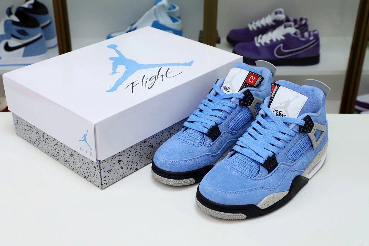 JORDAN 4 BLUE UNIVERSITY AIR 0209